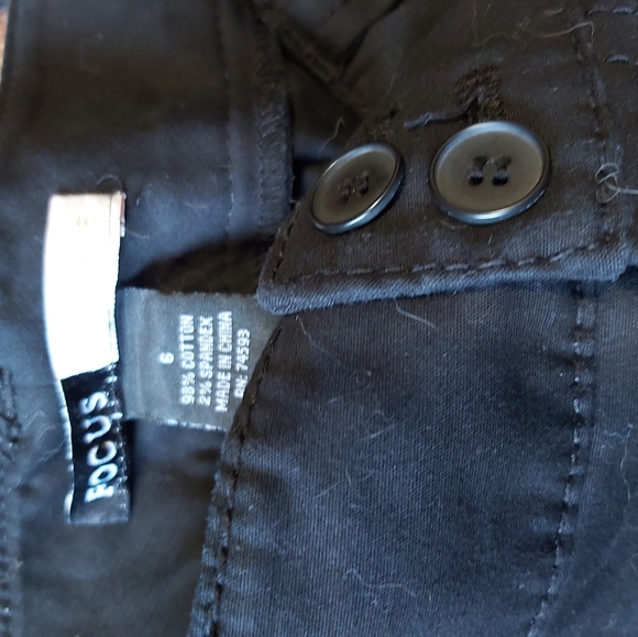 2/$20 Casual Capris - Picture 3 of 3